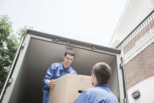 Flexible local transport and lifting support for Orpington customers